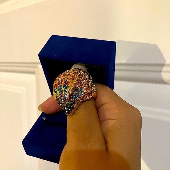 Kurt Geiger London eagle cocktail ring, final price - size 8, new, LAST CALL - Picture 5 of 6